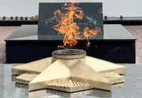 Звезда литьевая латунь (518249) сертификат комплект горелка ГВД 379 10 89 00 ПС - вечный огонь ø 1100 мм. монолит литье  в Перми